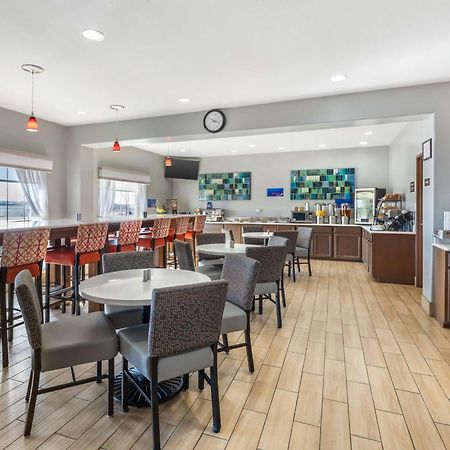 Best Western Club House Inn & Suites Mineral Wells Экстерьер фото