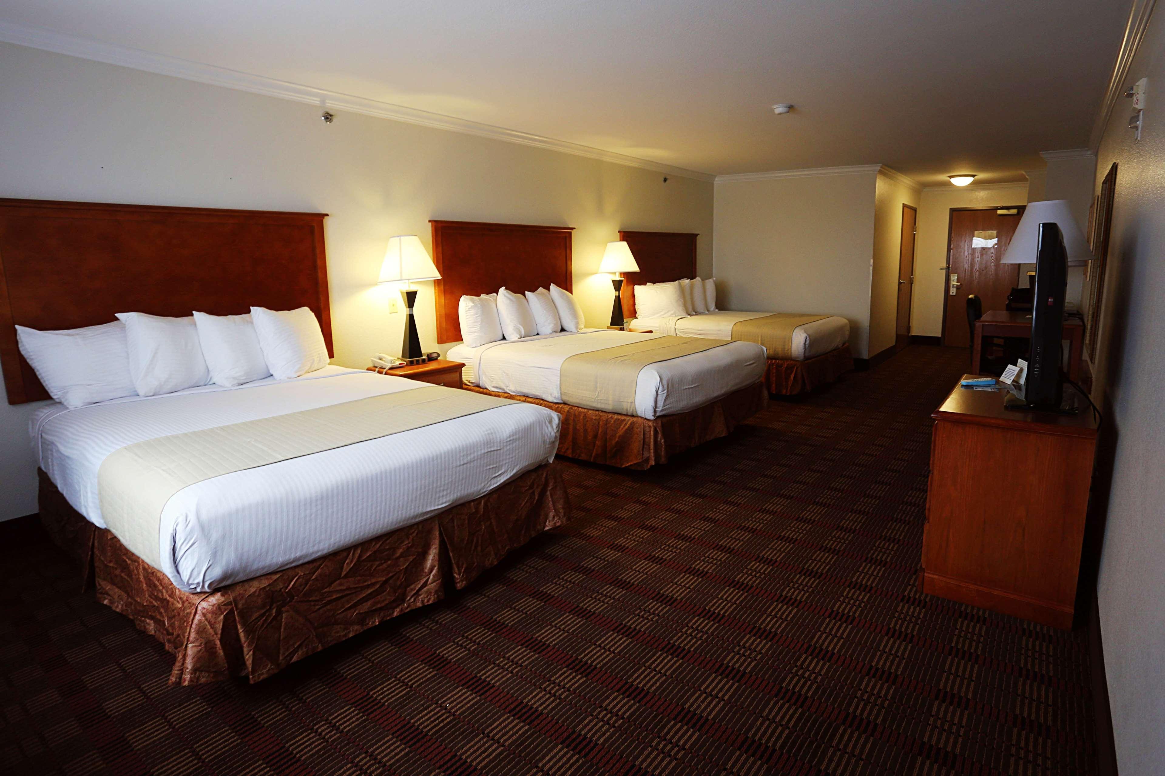 Best Western Club House Inn & Suites Mineral Wells Экстерьер фото